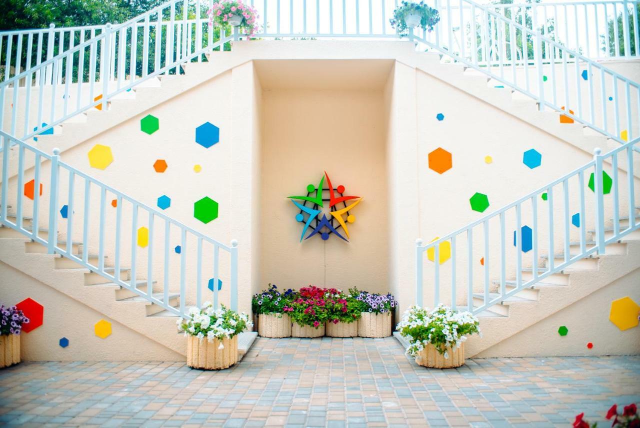 Star Time Family Hotel Resort Grybivka Exterior foto